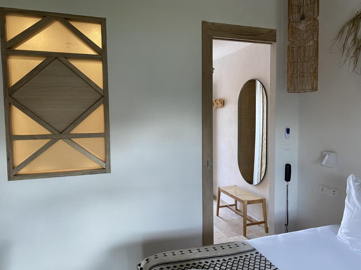 Hotel Du Pont Blanc سانت ماري دو لا مير المظهر الخارجي الصورة